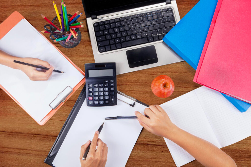 Contabilidade para empresas da área da educação em Belo Horizonte